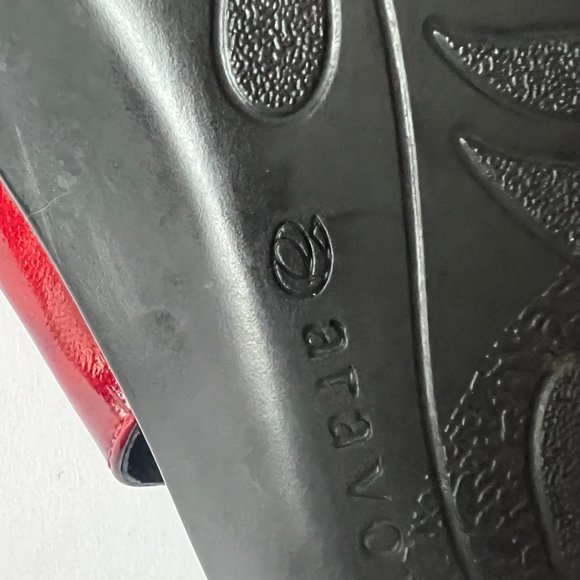 ARAVON Women's "Paola" Red & Black Patent Slip-On Leather Sandals NWOT Size 10 - Picture 6 of 7